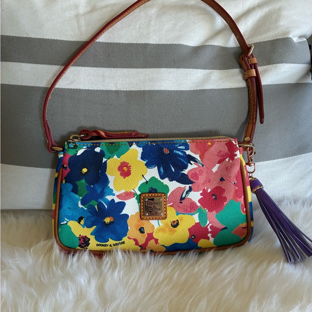 Dooney & Bourke- 🐳 Like New! Small Somerset Watercolors Collection Shoulder Bag - Picture 2 of 12
